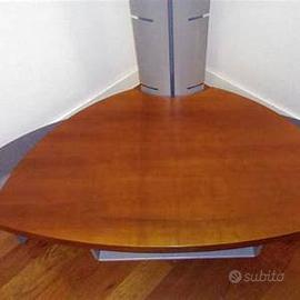 Porta TV angolare marca Cattelan