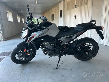 KTM DUKE 790 L 2023