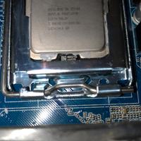 Pentium E5700 3.0 GHz + 4 Gb Ram Kingston+Ventola