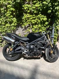 Triumph street triple 675