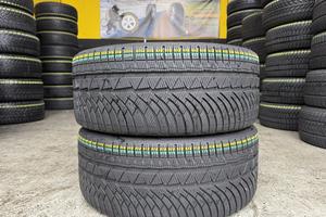 2 Gomme 235/35R20 Michelin Invernali 90% residui