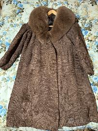 Pelliccia agnellino persiano con collo di volpe