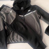 Tuta Nike tech fleece