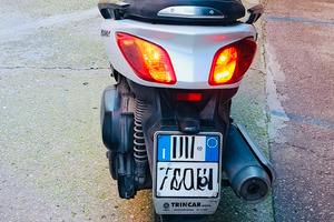 Yamaha xmax 250