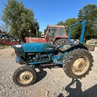 Trattore ford 2000