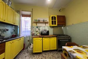 4 LOCALI A MONTEROTONDO