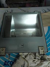 Faro per esterno 250 watt