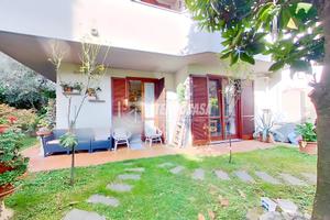 Trilocale con 180 mq di giardino!