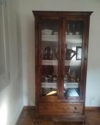 Vetrina in legno massello