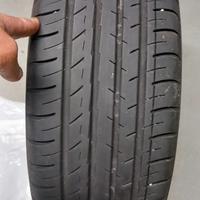 4 gomme con cerchioni RITIRO E PAG. SOLO A CASA