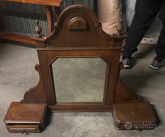 Grande Specchio con cassettini