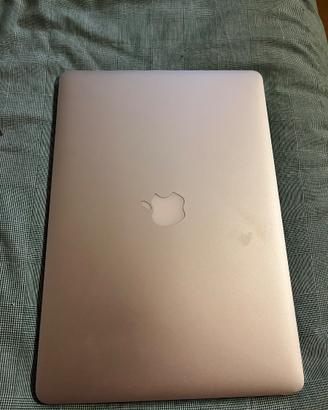 MacBook Pro 15,4" - mid 2015