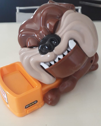 Colosso molla l'osso