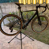 Gravel Cannondale topston carbon apex axs