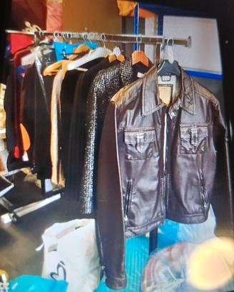 pantaloni divano cuscino cerniera giacca sedia 