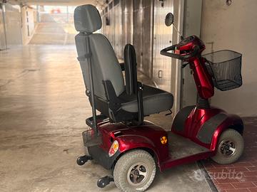 Scooter elettrico per anziani