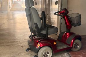 Scooter elettrico per anziani