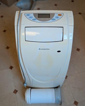 Condizionatore deumidificatore portatile Ariston