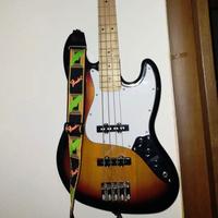 Squier Jazz Bass Sunburst – condizioni perfette