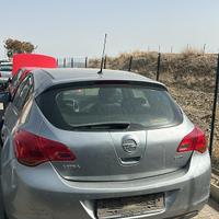 Per ricambi Opel Astra J 1.7d 81kw A17DTR 2011