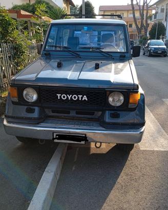 Toyota Turbo Diesel Autocarro