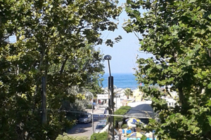 Appartamento a 100 m dal mare con ampia loggia