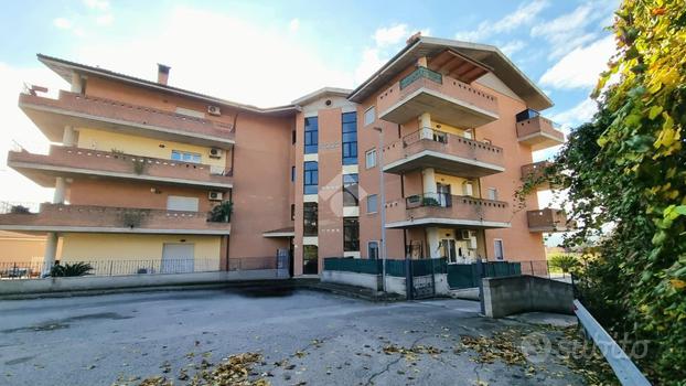 3 LOCALI A MONSAMPOLO DEL TRONTO