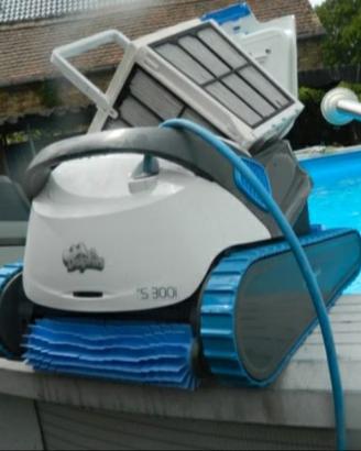 Robot piscina Dolphin S 300 i usato pochissimo