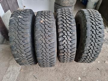 gomme mud 235 85 16