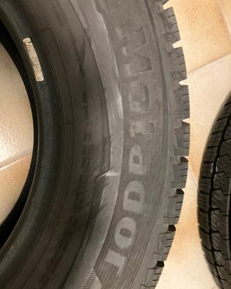 Gomme Matador 225/75 R16