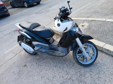 Piaggio Beverly 250 - 2004