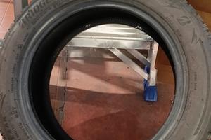 Pneumatici invernali  185/60R15 88T