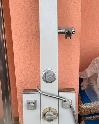 Colonna doccia con idromassaggio