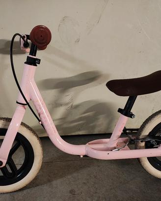 bicicletta senza pedali