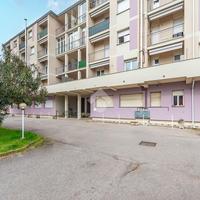 2 LOCALI A RESCALDINA