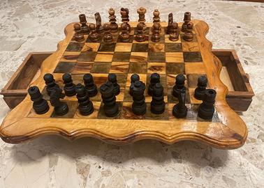 Scacchiera in legno 40x40 fatta a mano
