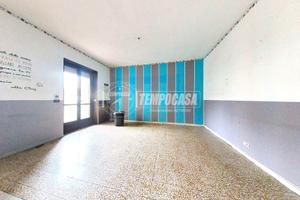 AMPIO QUADRILOCALE LUMINOSO VIA BIBIANA/VIA VILLAR