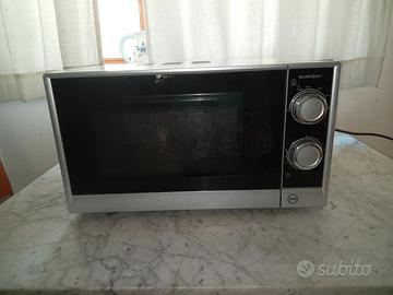 Forno a Microonde Silver Crest SMW 700B1