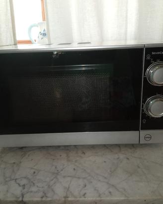 Forno a Microonde Silver Crest SMW 700B1