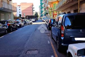 NEGOZIO A SAN GIORGIO A CREMANO