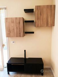 Parete attrezzata soggiorno TV BESTÅ e LACK Ikea