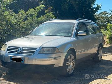 VW  Passat 2.5 V6 motore 90000km