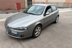 Alfa Romeo 147 1.6 16V TS (105) 5 porte Distinctiv