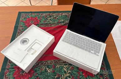 Apple MacBook Air (M1, 2020)