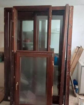 Finestre in legno doppio vetro