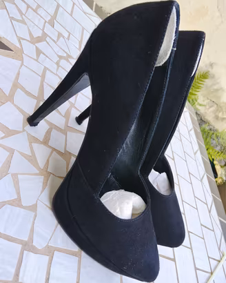 scarpe décolleté camoscio nero con zeppa 