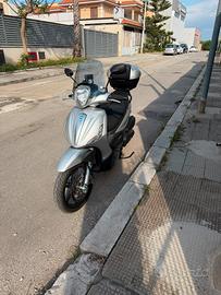 Beverly 350 ST