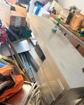 Tavolo da lavoro professionale acciaio inox armadi