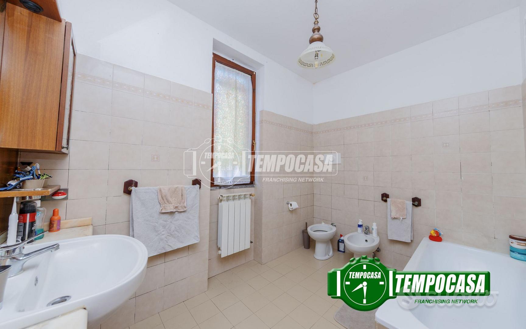House in Besate - Altro