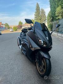 TMAX 530 BLACKMAX